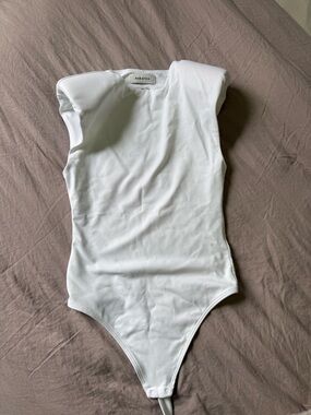Babaton White Padded-Shoulder Bodysuit